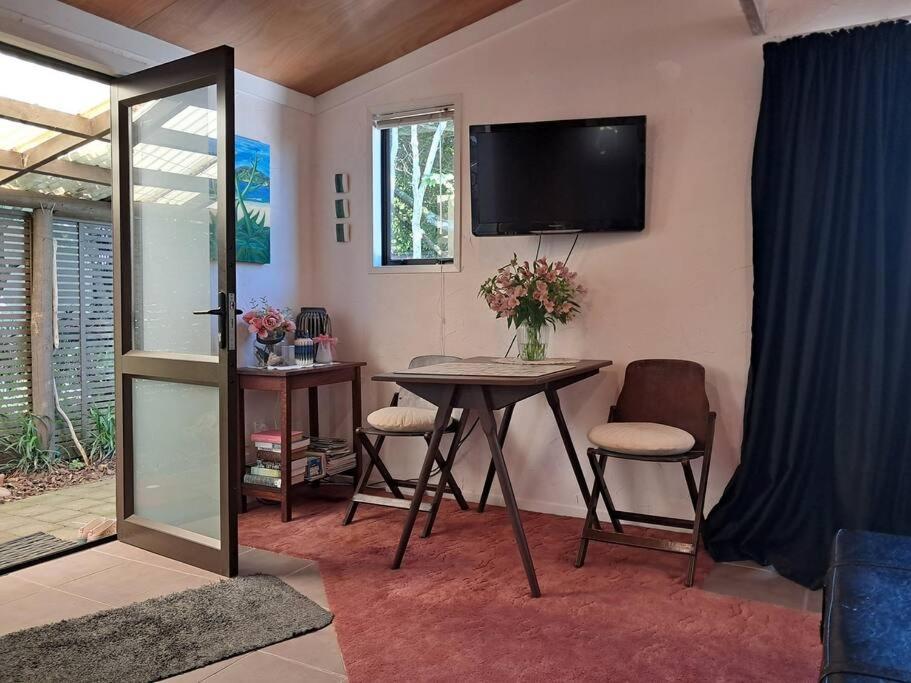 Sweet Guesthouse Waitara Bagian luar foto